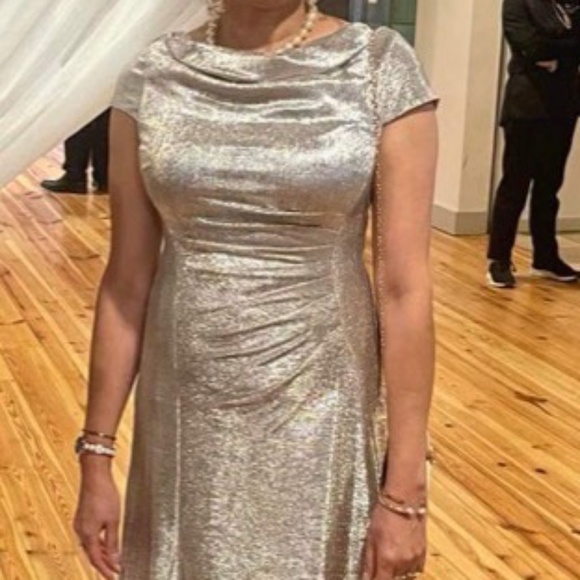 Dress - Picture 1 of 5